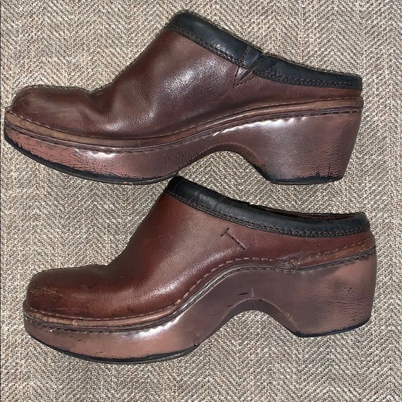 Ariat Clogs Size 7.5B. - Picture 3 of 8